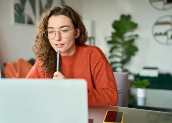 Зміна імені за кордоном: нюанси, які слід знати українцям