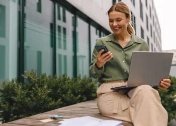 Робота для українців в Чехії: процедура працевлаштування, зарплата та вакансії