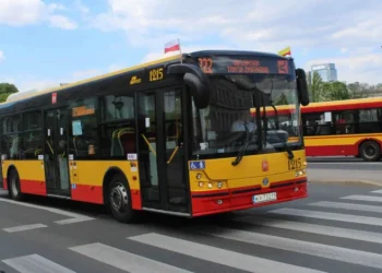 Варшава перевірятиме пасажирів транспорту на наркотики: що треба знати українським біженцям