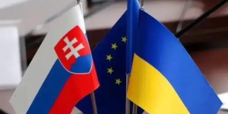 Як українцям легалізувати своє перебування в Словаччині та отримати дозвіл на працевлаштування