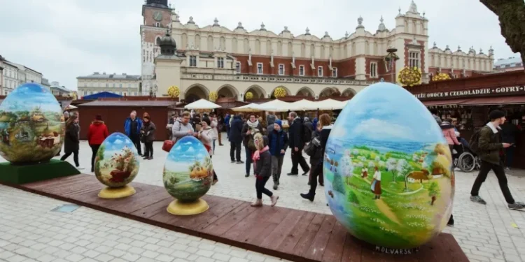 Великдень в Європі: правила і заборони, про які важливо знати українцям за кордоном