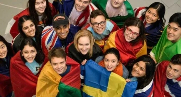 Трамп призупинить прийом усіх іноземних студентів до США