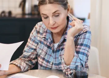 Українців судять за борги за комуналку: платити змушують навіть біженців