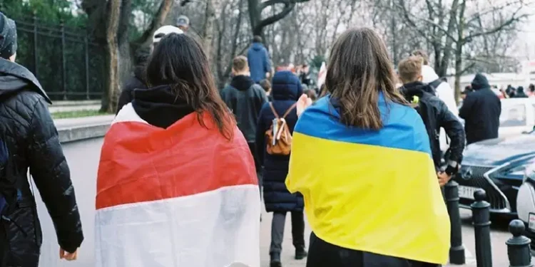 Польща скорочує список осіб на отримання карти побуту: що очікує на українців вже з 1 червня