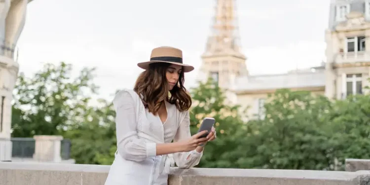 Робота у Франції для українців: як знайти, що пропонують та важливі нюанси