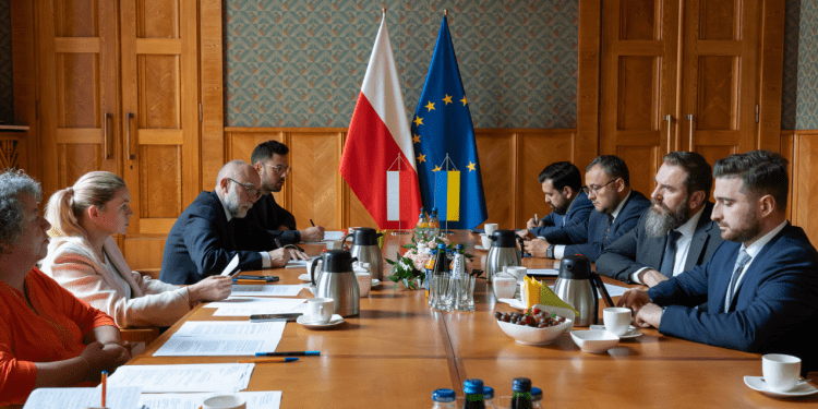 Українська як друга іноземна? Що зміниться для школярів у Польщі й коли