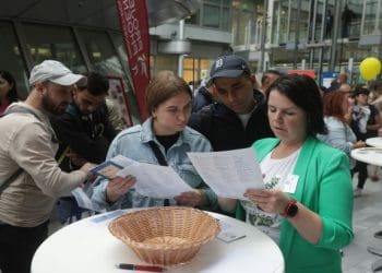 Які зміни чекають українських біженців у Німеччині найближчим часом: думка експерта