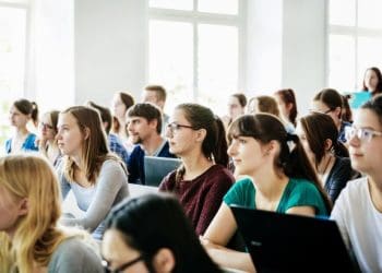 Навчання в Словаччині для українців: скільки коштує освіта у 2025 році