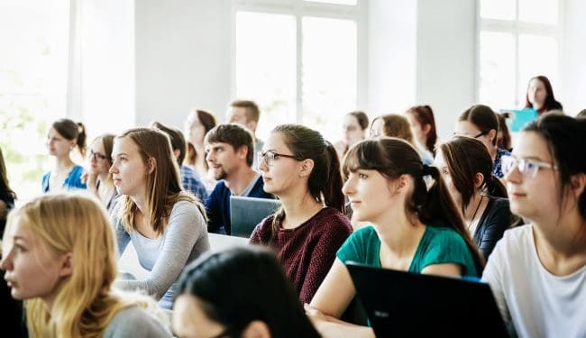 Навчання в Словаччині для українців: скільки коштує освіта у 2025 році