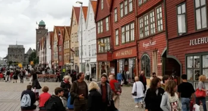 Норвегія змінила правила для постійного проживання