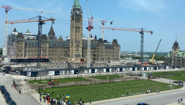 В Оттаві створили тимчасовий меморіал в пам’ять про вбитих Росією українських дітей