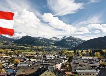 Для частини українців в Австрії скасували безплатне медичне страхування