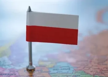 Робота в Польщі з 1 липня: як працюватиме 4-денний тиждень і для кого це доступно