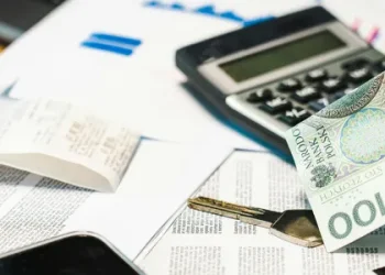 Як українцю відкрити ФОП у Польщі: важливі нюанси, про які потрібно знати