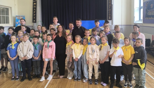 В Ірландії українські діти долучилися до відзначання Дня Державності України