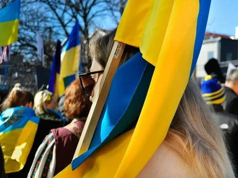 Центри єдності для українців за кордоном: Уряд підтримав постанову про розвиток мережі