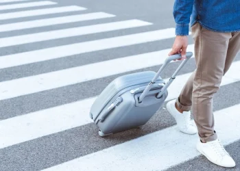 Як довго можна перебувати у Польщі з біометричним паспортом