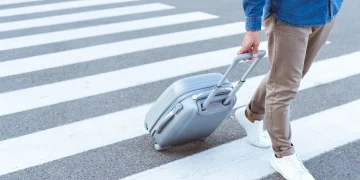 Як довго можна перебувати у Польщі з біометричним паспортом