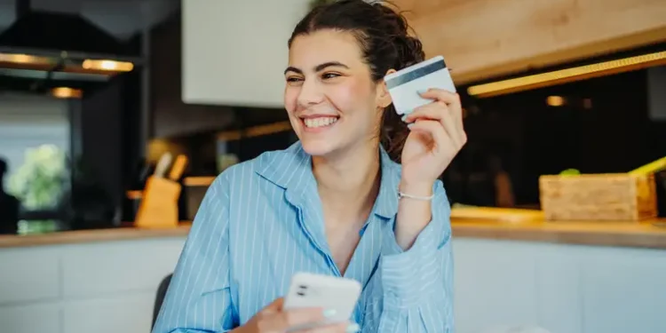 Погодинна зарплата в країнах ЄС: де найвигідніше працювати