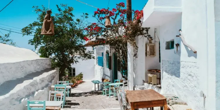 Не робота, а мрія: у Греції штрафуватимуть за працю після обіду – але є нюанс