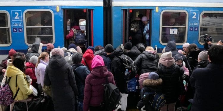 Нова хвиля міграції після війни: чому Україні може бракувати власних робочих рук