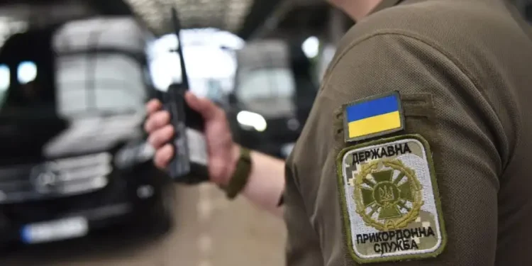 Чи фіксують ДПСУ масове повернення або депортацію українців з США?