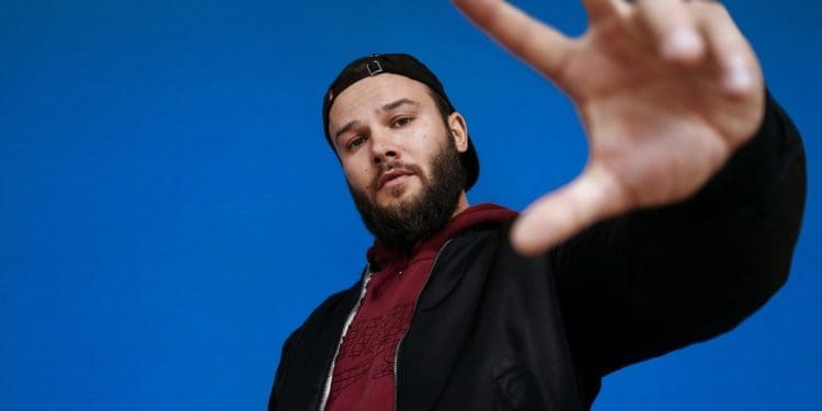 Влада Польщі депортує 57 українців після заворушень на концерті білоруського репера Макса Коржа у Варшаві