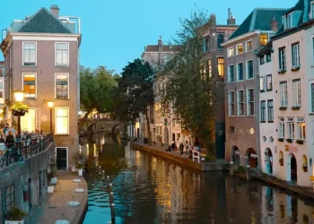 “Екстремально дорого”: українка порівняла ціни в Нідерландах та Україні