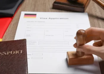 Коли українцям потрібна віза для в’їзду в Німеччину і як її оформити