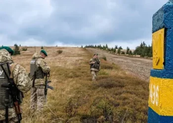 Кабмін пропонує нове покарання за втечу за кордон: що зміниться