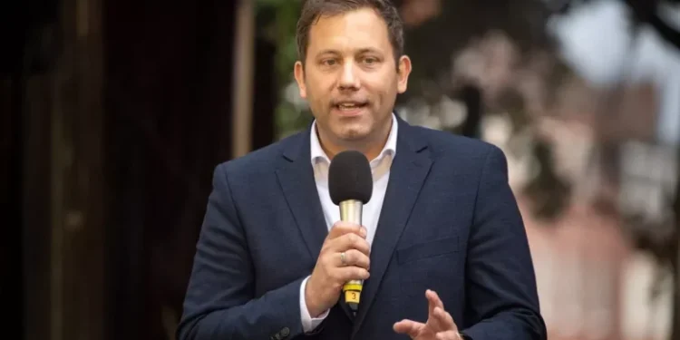 Віцеканцлер Німеччини відкинув заклик про скасування соціальної допомоги українським біженцям