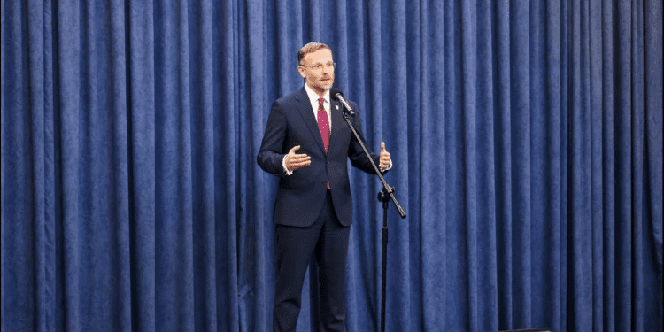 У президента Польщі не виключили можливості позбавлення польського громадянства після натуралізації