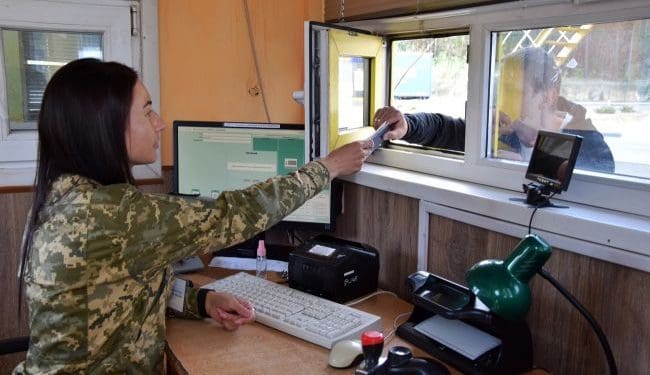 Хто зі студентів українських вишів може виїздити за кордон під час війни