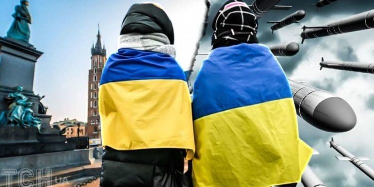 Які документи потрібно мати: важливе нагадування для українців за кордоном