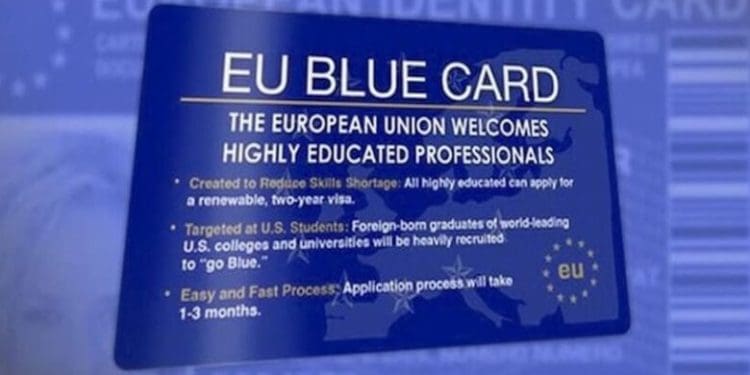 “Блакитна карта” як шлях до довгострокового проживання в Європі для українців