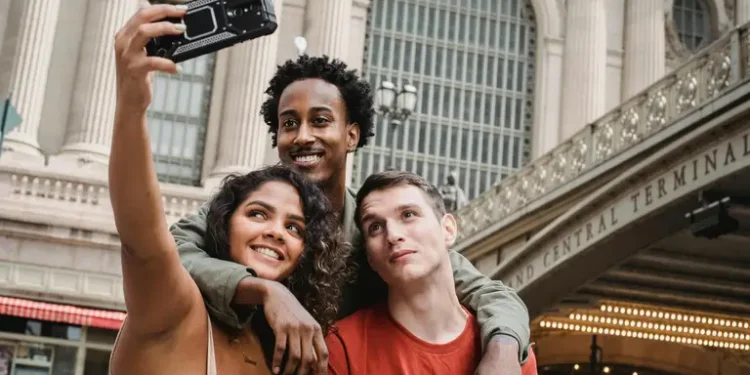 “Усмішка успішно продає”: українка пояснила, чому у США всі дуже привітні