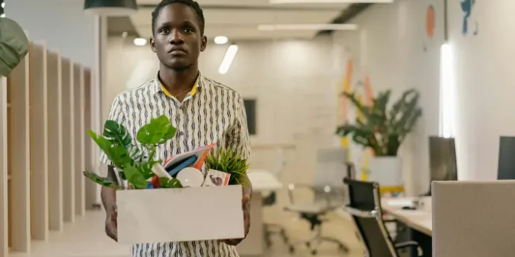 Звільняють будь-якої миті та без пояснень: українка розповіла, що дивує в роботі у США