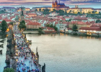 “Можуть просто відправити додому”: українка розповіла про плюси й мінуси життя в Чехії