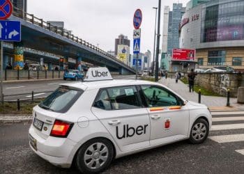 Гучний скандал у Польщі: депутатка втратила посаду через образи на адресу українця