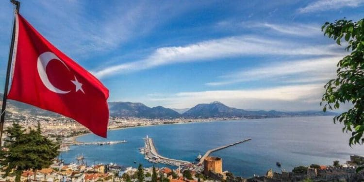 Шлях до легалізації: як українцям отримати статус біженця в Туреччині