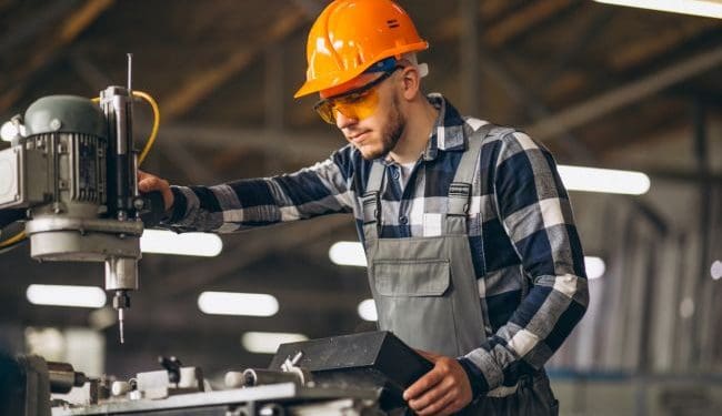 Роботу в Польщі стало шукати складніше: чого чекати українським працівникам