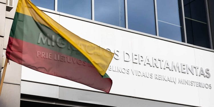 Литва обмежила працевлаштування іноземців після перевищення річної квоти
