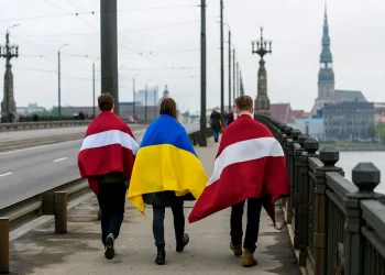 Латвія вирішила скоротити фінансову підтримку українських біженців