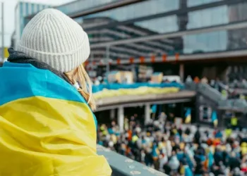 Зачепить кожного біженця з України: що робити після завершення захисту в ЄС