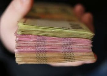 Біженці з України можуть отримувати свою пенсію за кордоном: що для цього потрібно