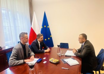 Посол України в Польщі обговорив з Омбудсменом питання захисту прав українців