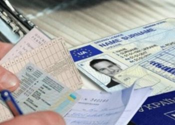ЄС запроваджує оновлені стандарти для водійських посвідчень: що мають знати українські біженці