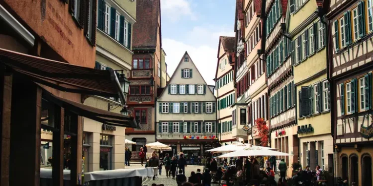 Булінг і багато дивних законів: українка розкрила недоліки популярної європейської країни