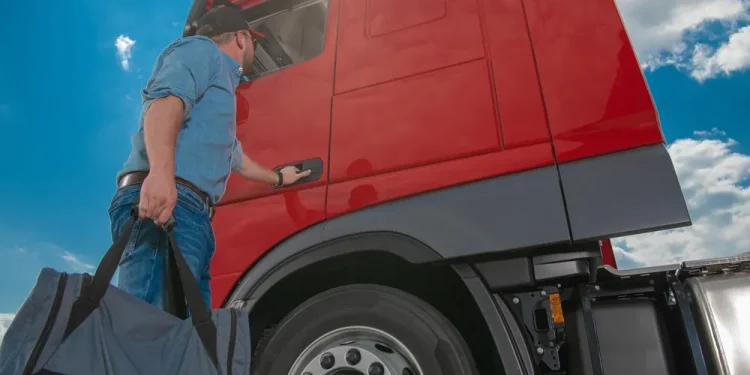 Українські трак драйвери на U4U втрачають роботу через зміну правил у США