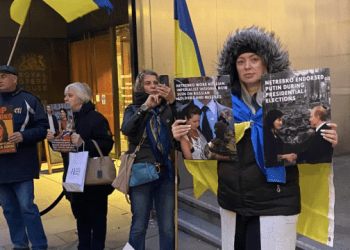 Українці в Лондоні протестували проти виступу Нетребко